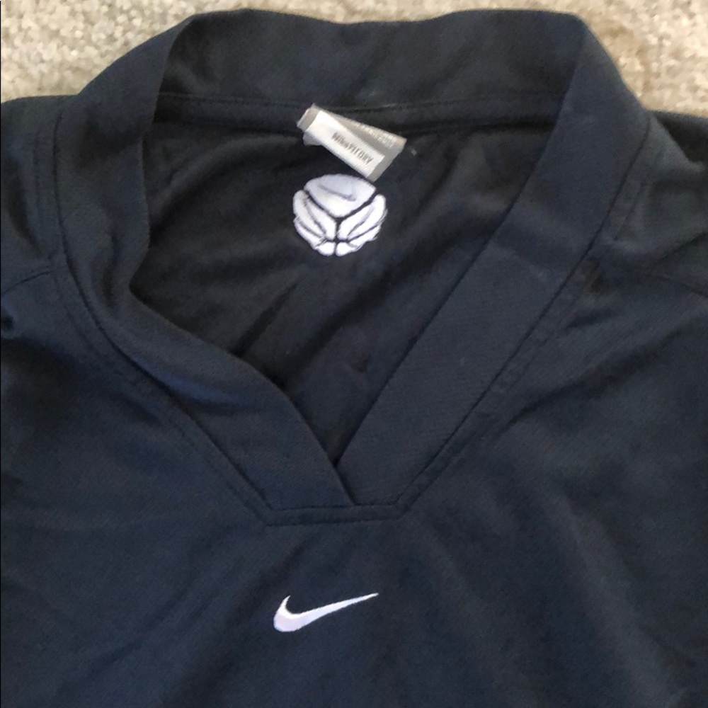 Nike muscle top size large - Picture 2 of 6